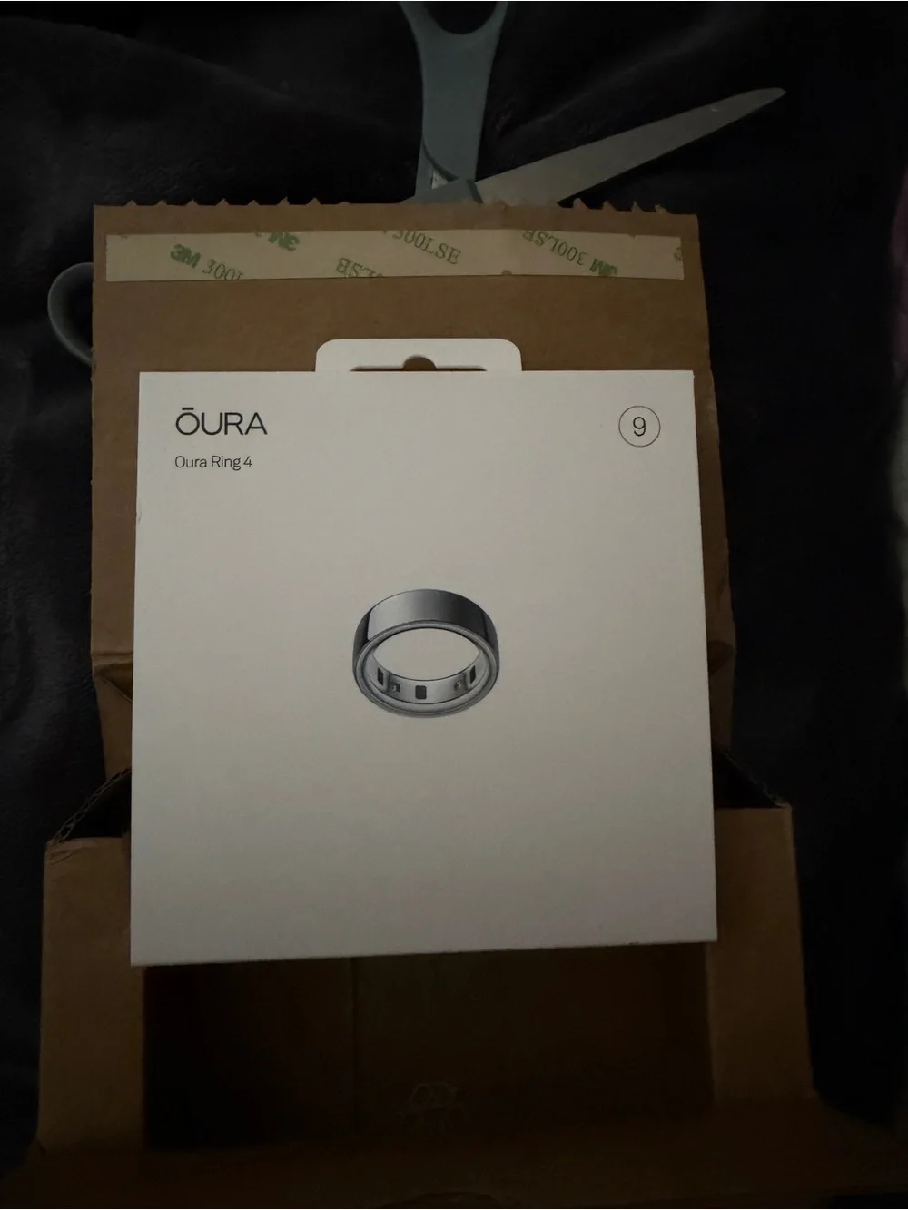 Oura Ring 4 – Silver Smart Health Ring (Size 9)